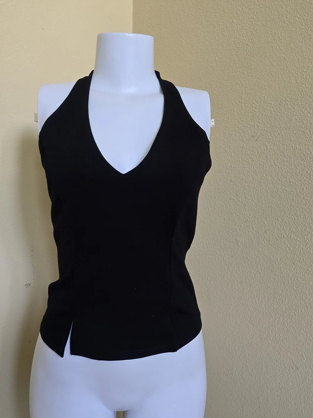 Brand New! Sleek Black V-Neck Sleeveless Blouse